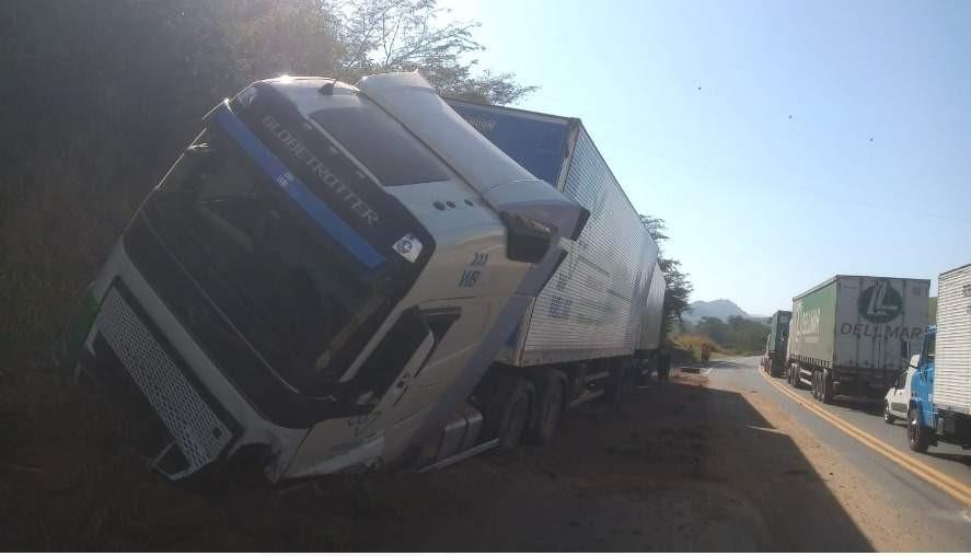 Grave acidente na BR-101, mata motorista e deixa dois feridos no ES