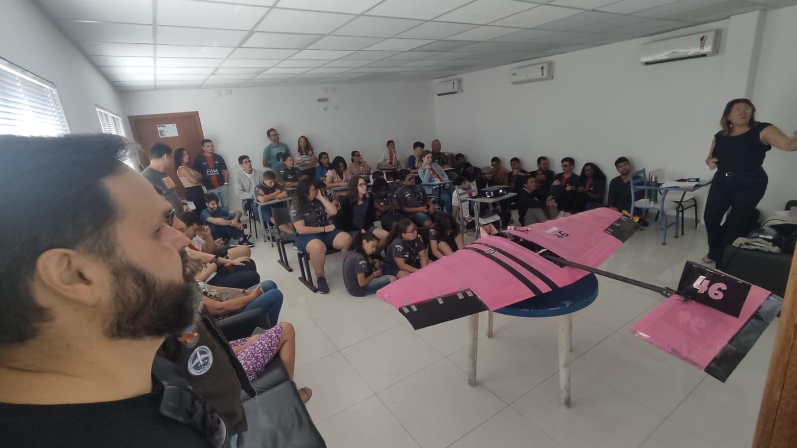 Escoteiros mateenses participam de curso técnico em Vila Velha, ES