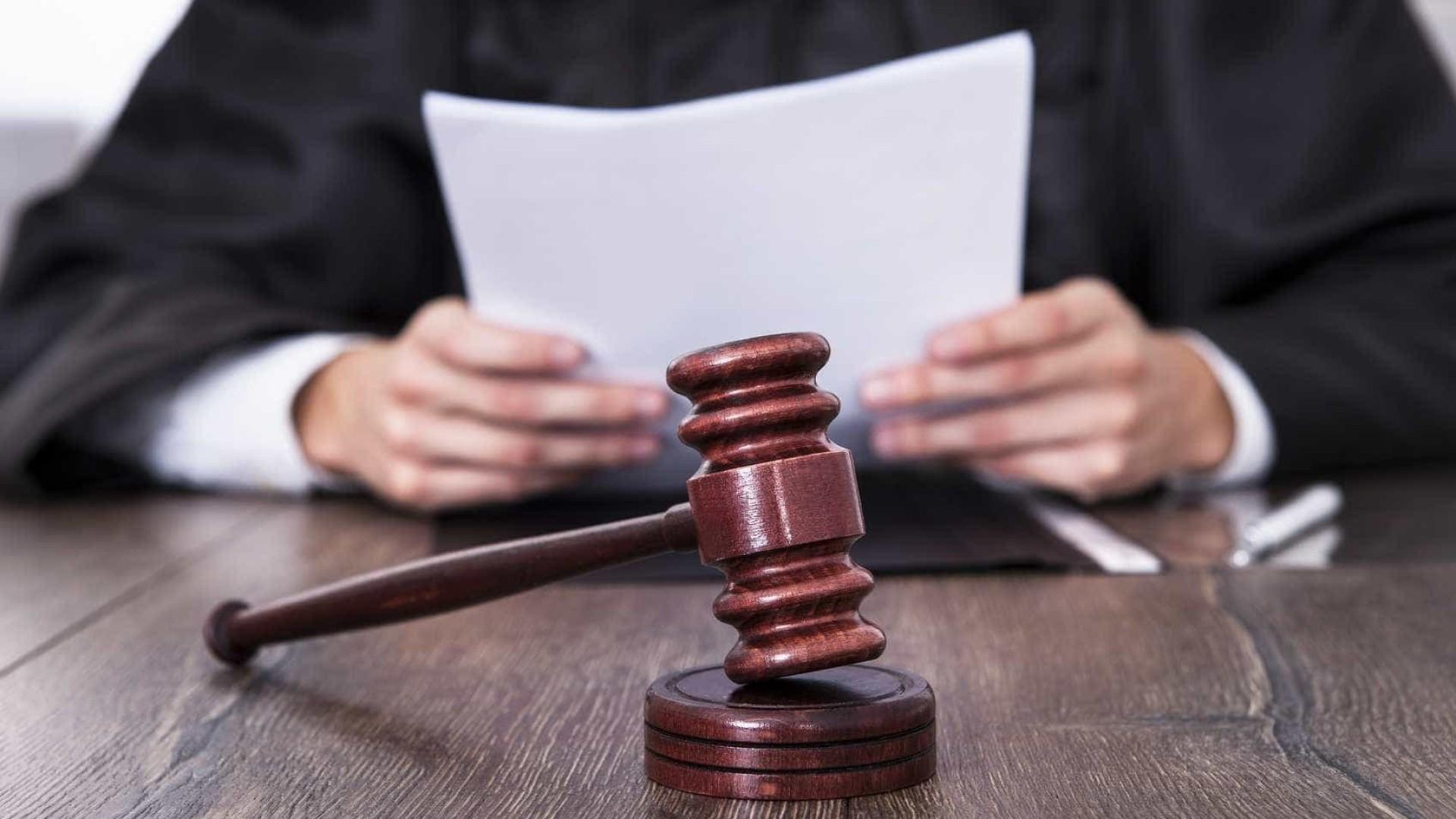 Homem leva o corpo do tio para cobrar pensão e acaba condenado
