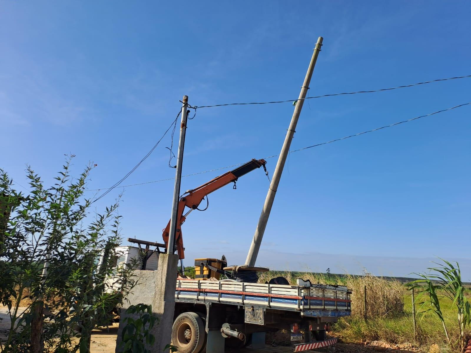 Iluminação pública e energia elétrica para quem precisa: ação permanente da Prefeitura de São Mateus, ES