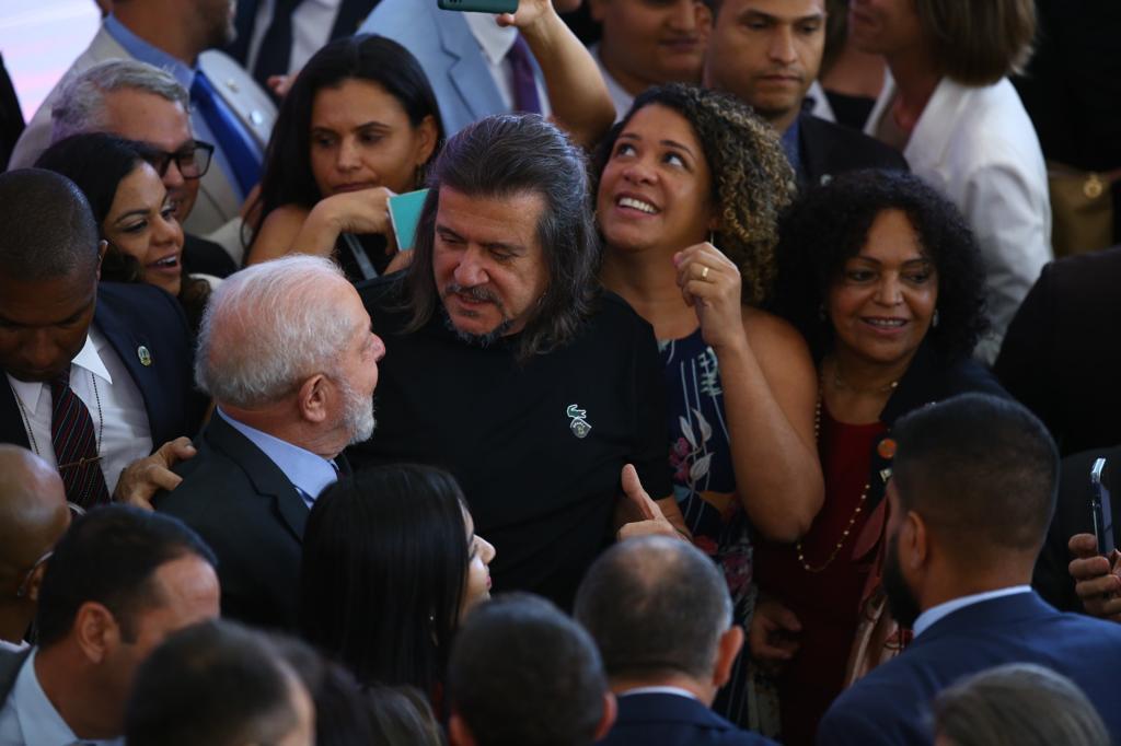 Daniel Santana com Lula em Brasília: prefeito leva pautas da educação para o presidente