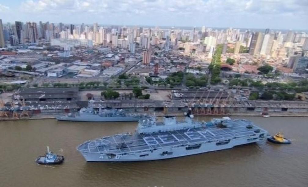 Maior navio de guerra da América Latina atraca em Belém para segurança da Cúpula da Amazônia