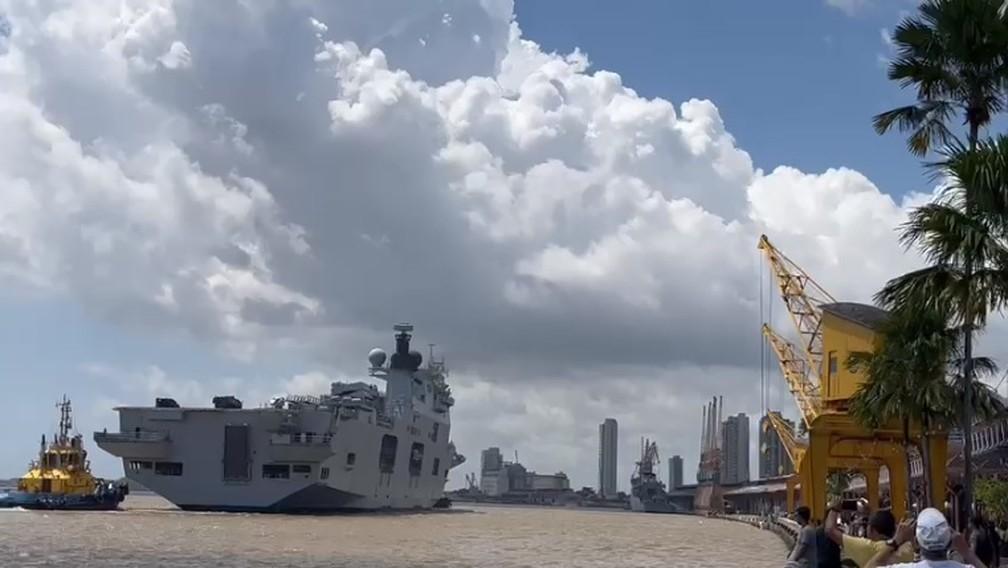 Maior navio de guerra da América Latina atraca em Belém para segurança da Cúpula da Amazônia