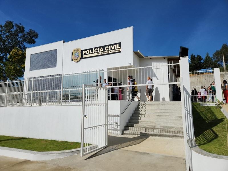 Governo do ES, Renato Casagrande, entrega novos equipamentos públicos em Presidente Kennedy