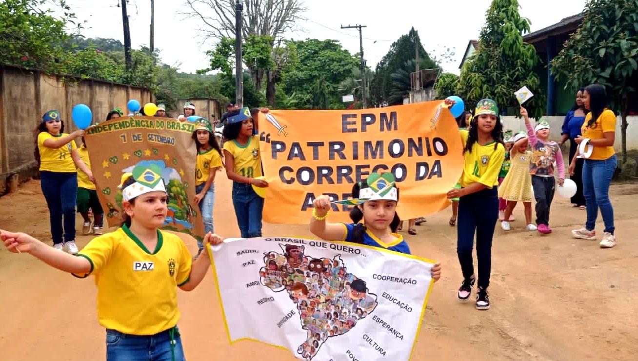 Chuva não diminui brilho do 7 de Setembro em São Mateus no ES: periferia, campo e cidade deram show