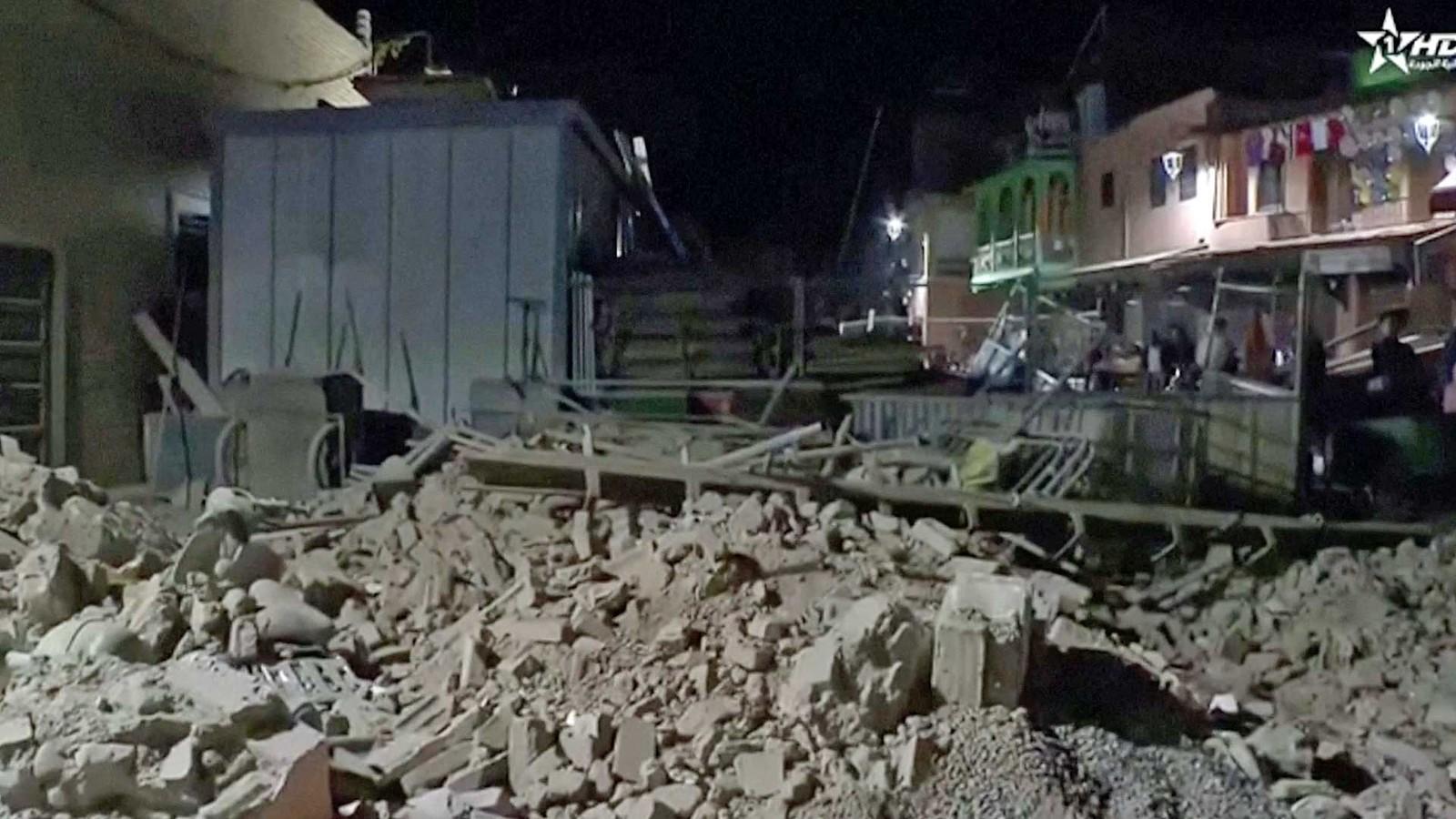 Passa de 800 o número de mortos após forte terremoto no Marrocos