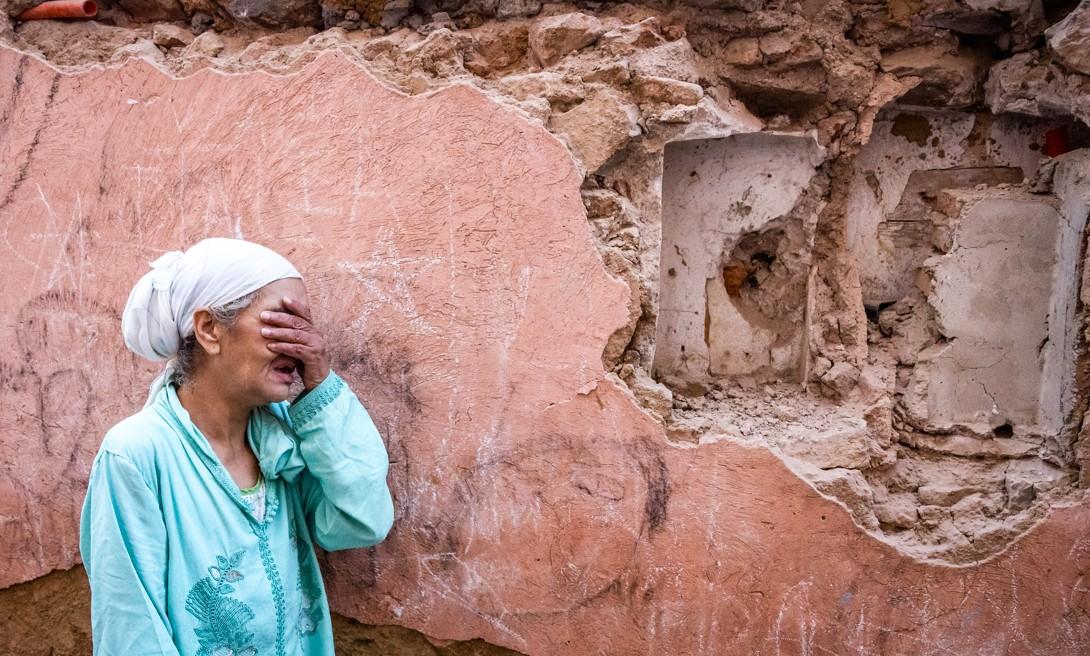 Passa de 800 o número de mortos após forte terremoto no Marrocos