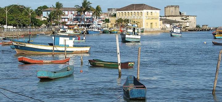 Capitania dos Portos realiza atendimento à pescadores e donos de barcos, nos dias 11, 12 e 13, em Conceição da Barra, ES
