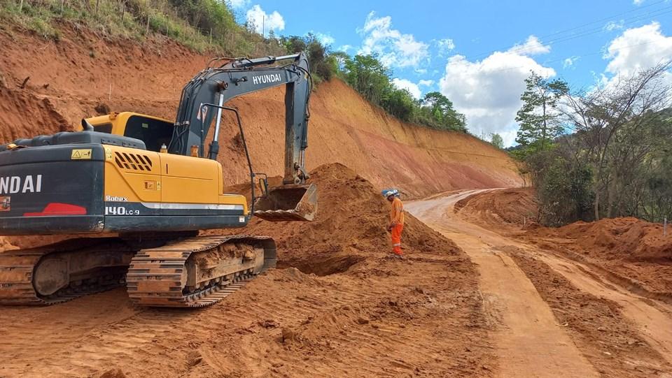 DER alerta para cuidados com obras na Rodovia ES-164, em Baixo Guandu, ES