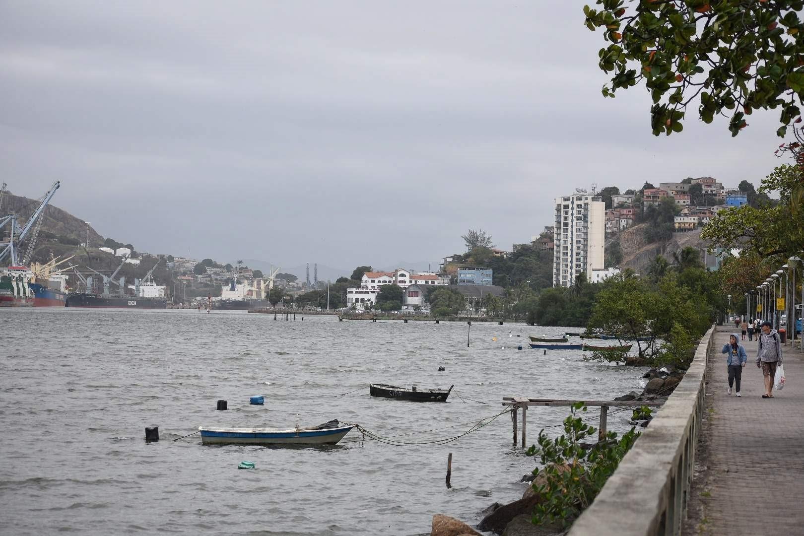 Frente fria se aproxima e deixa ES e outros estados em alerta: Veja a previsão do tempo