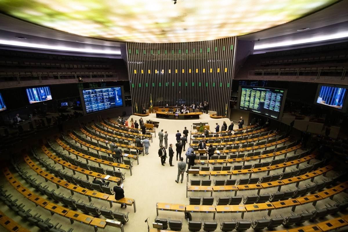 Câmara aprova recomposição do ICMS aos estados e municípios