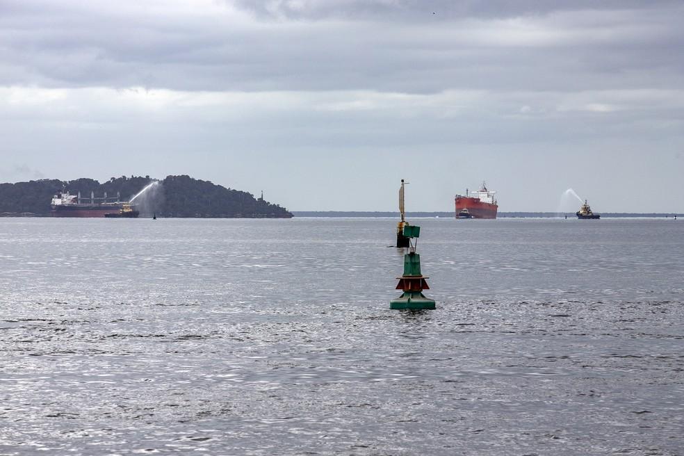 Navio cargueiro ‘movido a vento’ chega ao Paraná