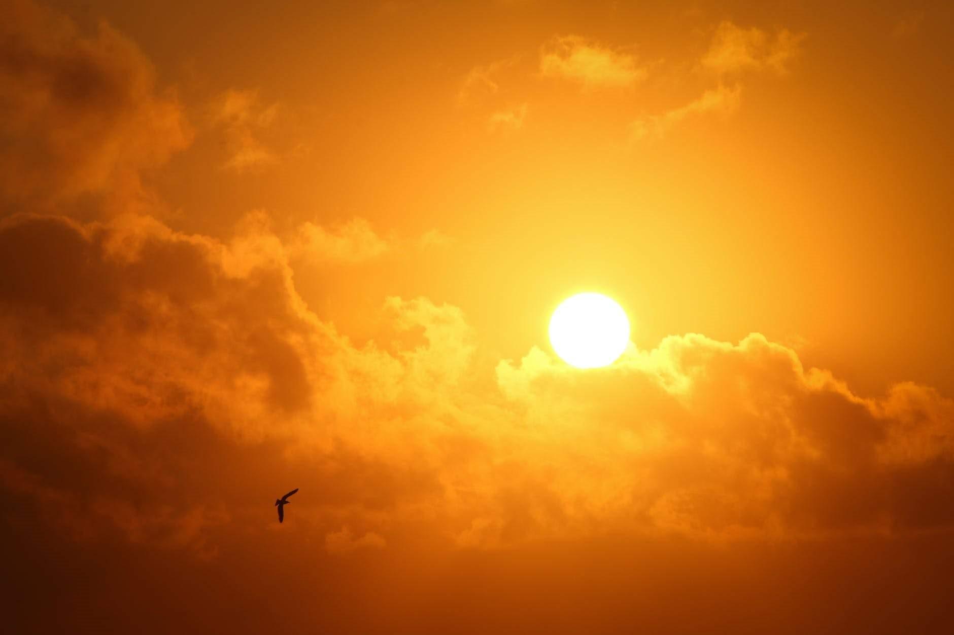 Onda de calor de 40ºC marca fim do inverno; veja previsão do tempo para o ES