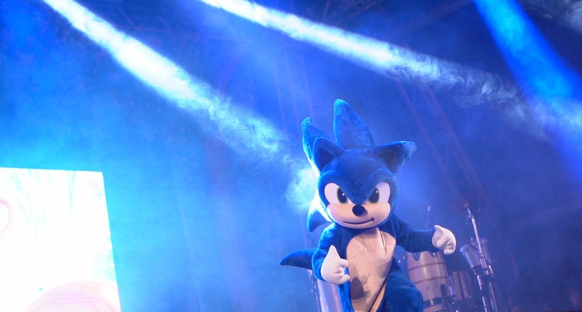 Na tarde de domingo, a ExpoSama é das crianças: no palco, Ooblox Rainbow Friends e Wwandinha, em São Mateus, ES