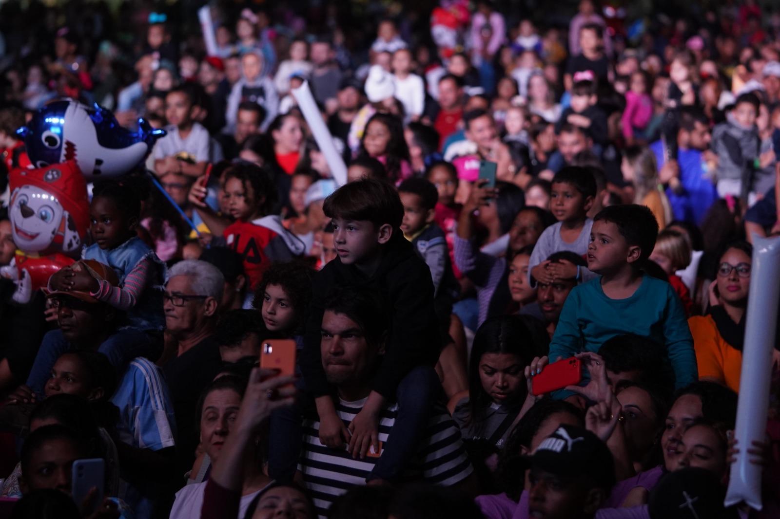 Na tarde de domingo, a ExpoSama é das crianças: no palco, Ooblox Rainbow Friends e Wwandinha, em São Mateus, ES