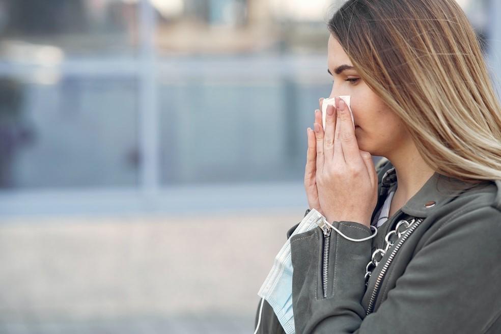 Virada brusca na temperatura: por que o nariz escorrendo não é necessariamente um mau sinal