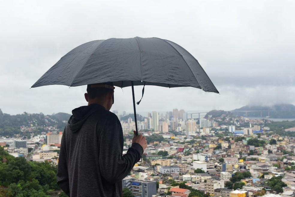 Outubro deve começar nublado na maior parte do ES; confira a previsão do tempo para o fim de semana