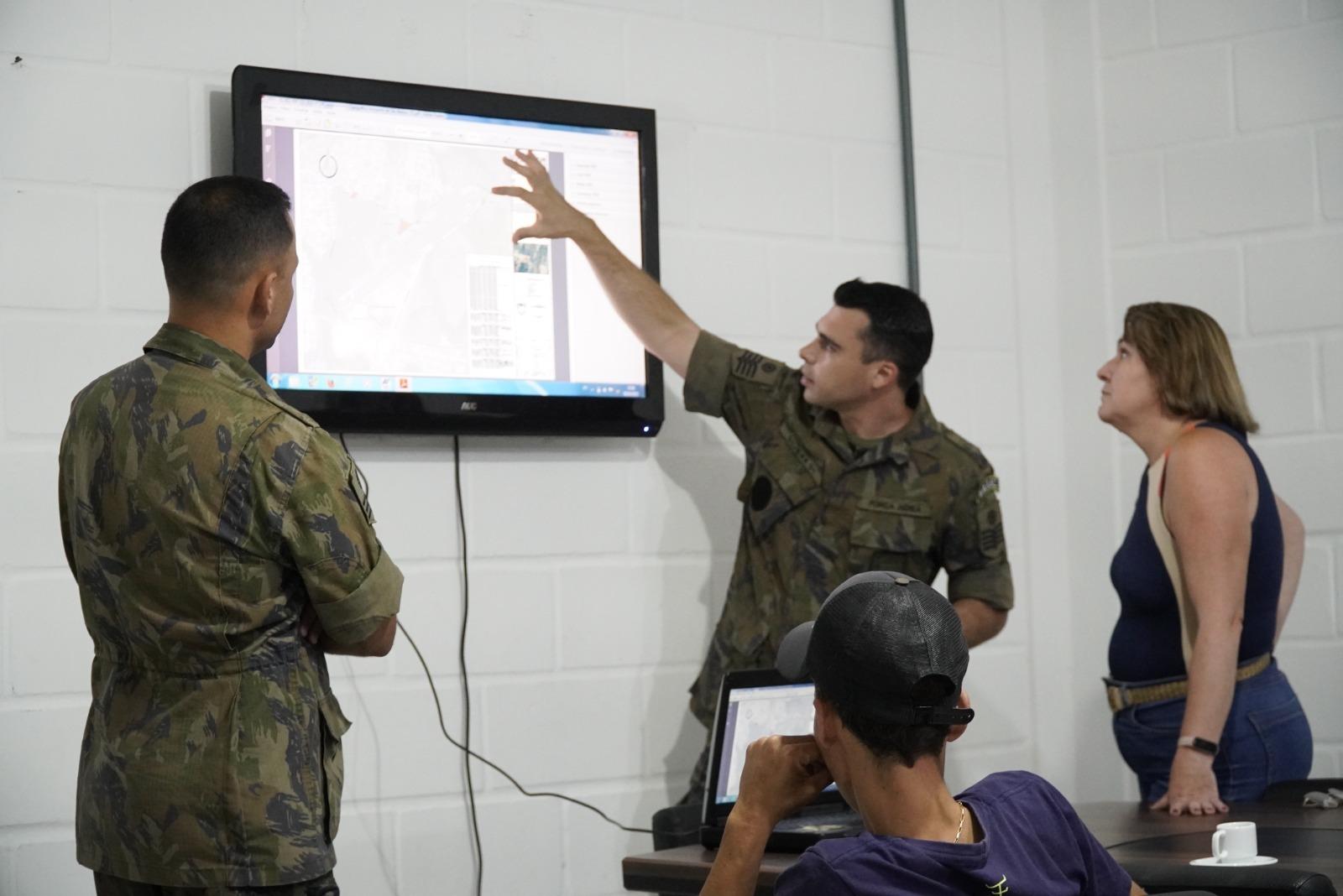 Equipe da Aeronáutica tem apoio logístico do município em inspeção periódica do aeroporto de São Mateus, ES