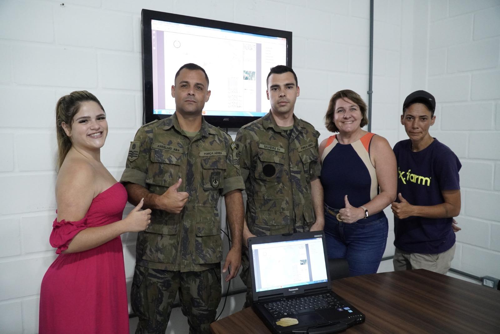 Equipe da Aeronáutica tem apoio logístico do município em inspeção periódica do aeroporto de São Mateus, ES