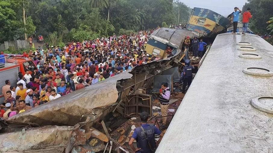 Colisão entre trens em Bangladesh deixa ao menos 17 mortos e 100 feridos