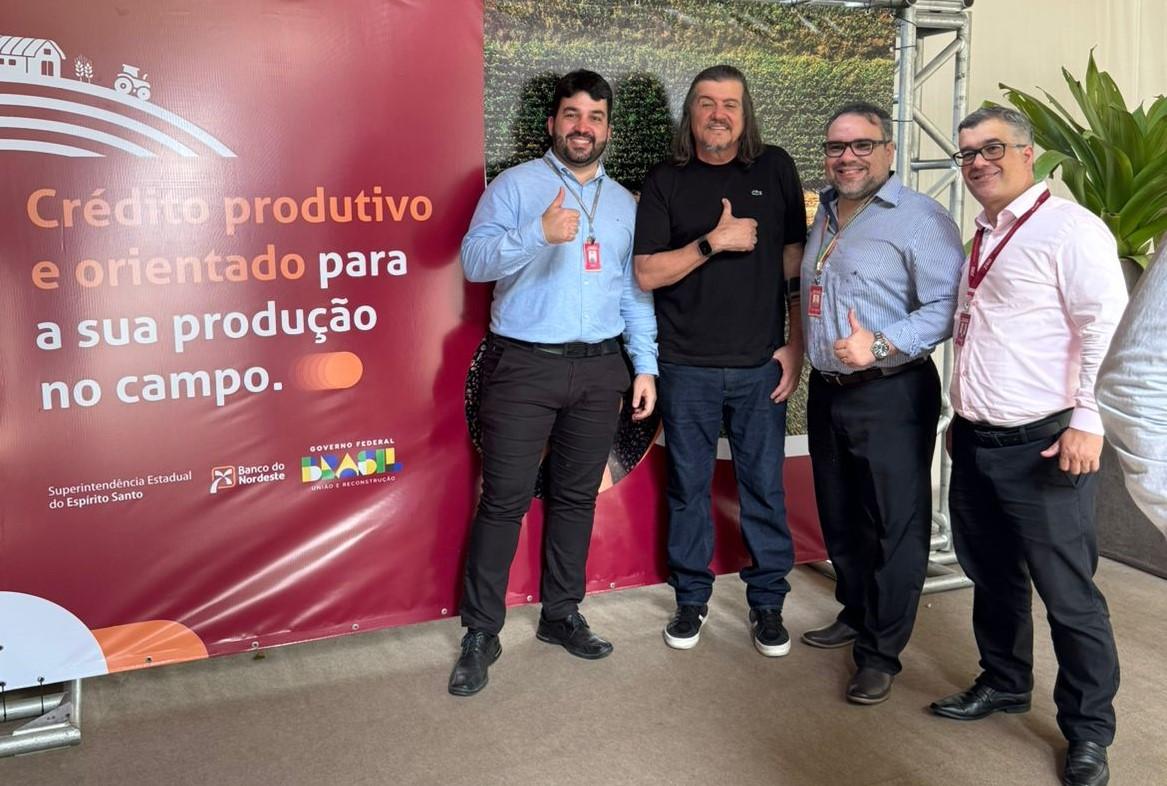 Renato Casagrande, Daniel Santana, Dá Vitória, Foletto e Marcelo Santos participam de almoço de negócios do Banco do Nordeste