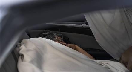 O drama de mãe e filha obrigadas a viver dentro de um carro nos EUA: ‘Precisamos sair dessa’