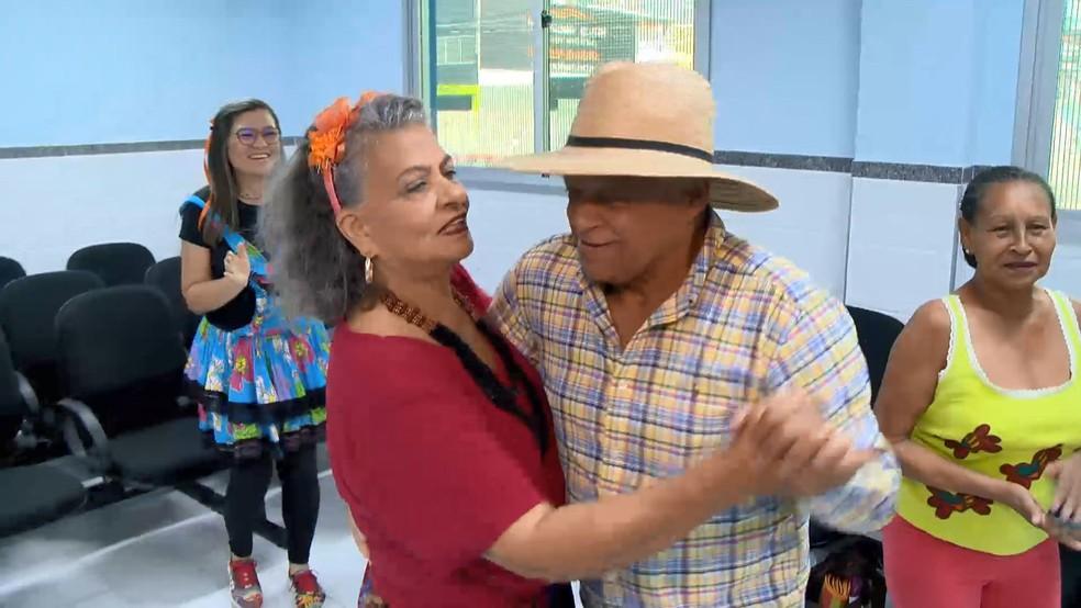 População do ES envelhece e número de idosos aumenta mais de 70%, diz IBGE