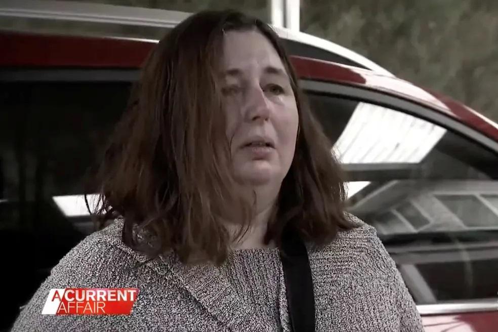 Mulher serve cogumelos venenosos em um almoço e mata três pessoas