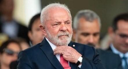 Lula veta prorrogação da desoneração da folha; 1 milhão de empregos podem ser fechados Lula veta prorrogação da desoneração da folha; 1 milhão de empregos podem ser fechados