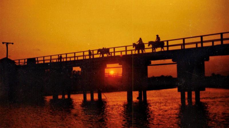 Projeto de Camila denomina de Ponte Ezequiel Barcellos a ponte de Itaúnas, em Conceição da Barra, ES Projeto de Camila denomina de Ponte Ezequiel Barcellos a ponte de Itaúnas, em Conceição da Barra, ES