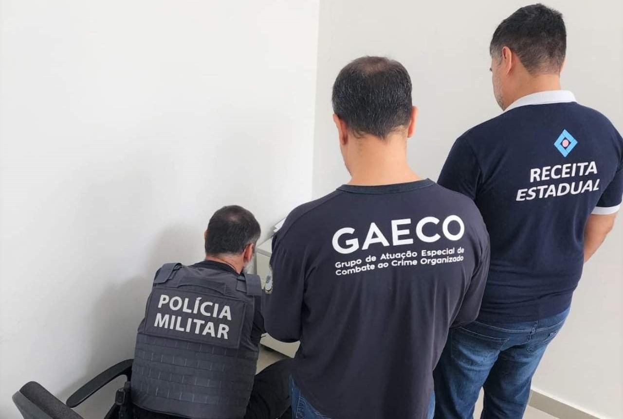 MPES investiga auditores fiscais da Sefaz–ES por corrupção e apreende R$ 60 mil em gabinete MPES investiga auditores fiscais da Sefaz–ES por corrupção e apreende R$ 60 mil em gabinete