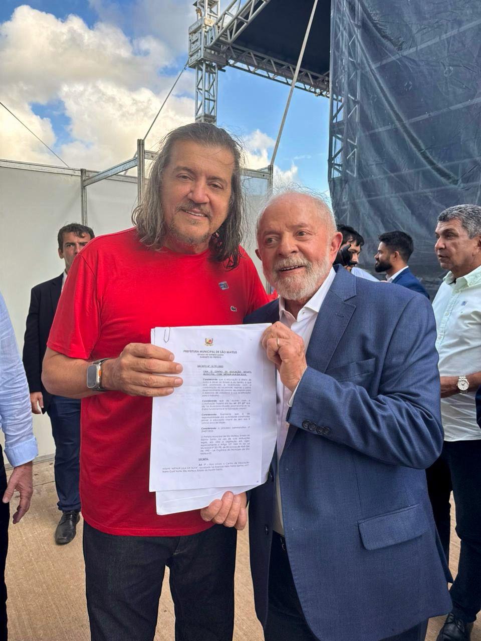 Daniel Santana e Marília reforçam pedido pelo curso de medicina e independência do Ceunes em São Mateus no ES, e homenageiam neto de Lula Daniel Santana e Marília reforçam pedido pelo curso de medicina e independência do Ceunes em São Mateus no ES, e homenageiam neto de Lula