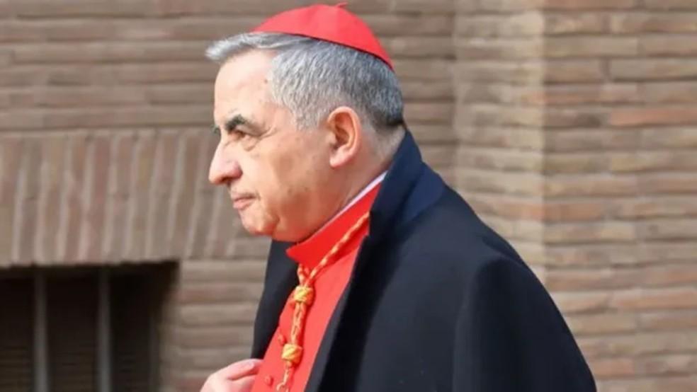 Conselheiro do papa Francisco é condenado à prisão por desvios, peculato e abuso de poder