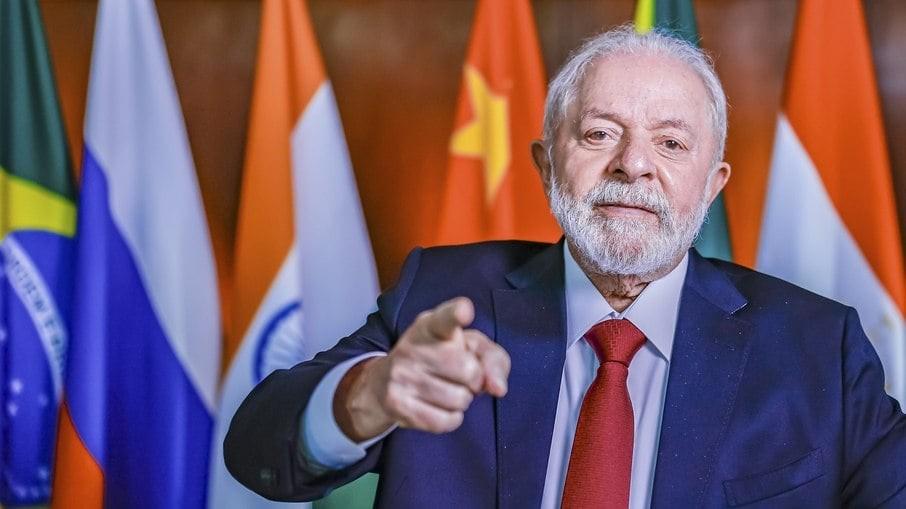 Lula fecha 2023 com popularidade abaixo dos 40% Lula fecha 2023 com popularidade abaixo dos 40%