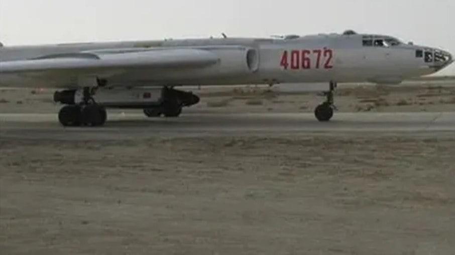 Objetos misteriosos são lançados em órbita por avião secreto da China