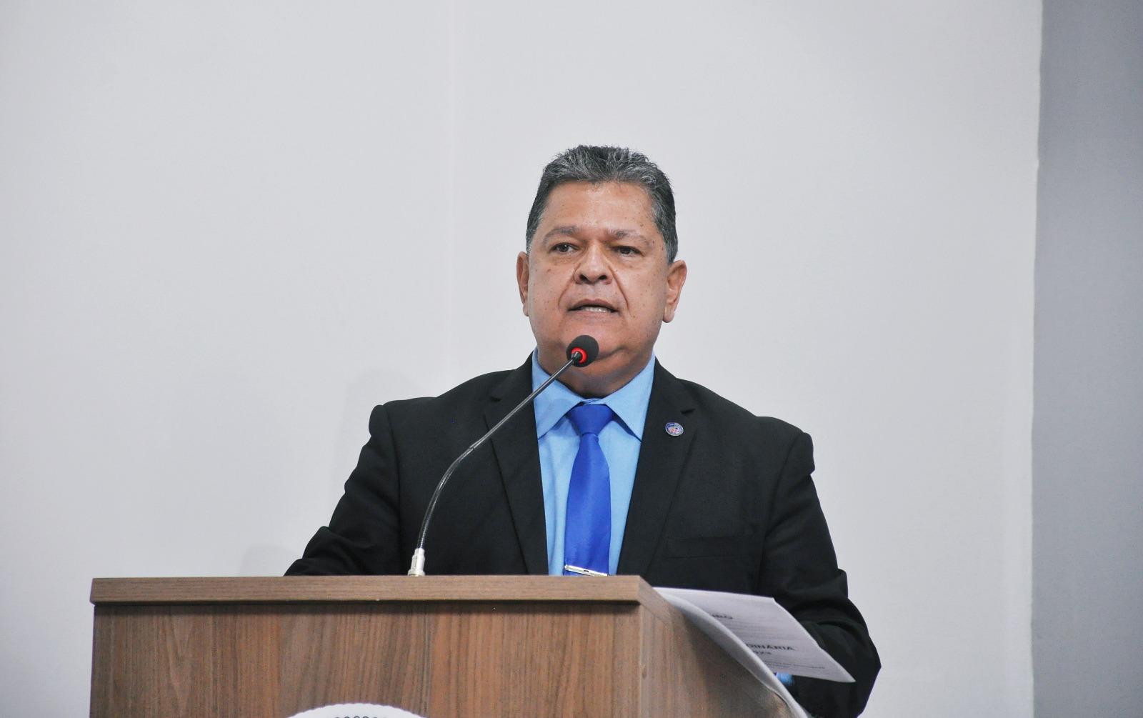 Balanga chora e Paulo declama poema em memória de motorista de aplicativo assassinado brutalmente em São Mateus, ES Balanga chora e Paulo declama poema em memória de motorista de aplicativo assassinado brutalmente em São Mateus, ES