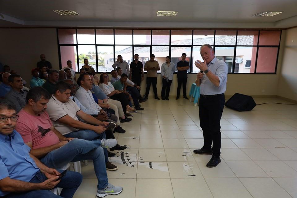 Casagrande se reúne com prefeitos do Prodnort sobre a crise hídrica no ES Casagrande se reúne com prefeitos do Prodnort sobre a crise hídrica no ES