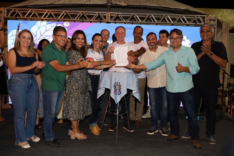 Governador do ES inaugura obras e anuncia investimentos em Boa Esperança Governador do ES inaugura obras e anuncia investimentos em Boa Esperança