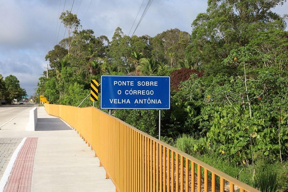 Casagrande inaugura ponte sobre Córrego Velha Antônia em Conceição da Barra, ES Casagrande inaugura ponte sobre Córrego Velha Antônia em Conceição da Barra, ES
