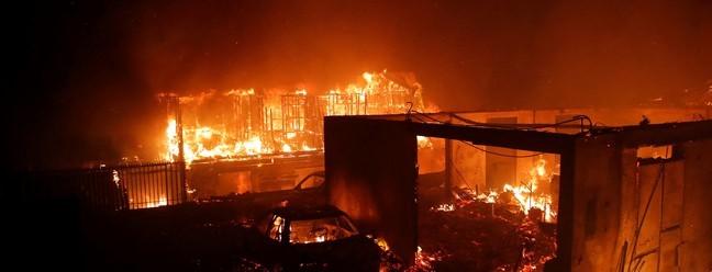 Número de mortos em incêndios florestais no Chile chega a 112