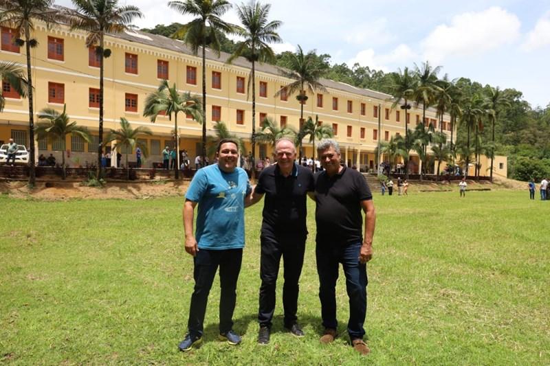 Governo inaugura novos Centros Estaduais de Educação Técnica na região sul do ES Governo inaugura novos Centros Estaduais de Educação Técnica na região sul do ES