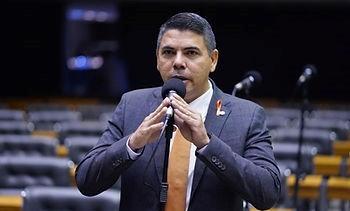 Deputado Messias Donato inclui manifestações em apoio a grupos terroristas como crime na Lei Antiterrorismo Deputado Messias Donato inclui manifestações em apoio a grupos terroristas como crime na Lei Antiterrorismo