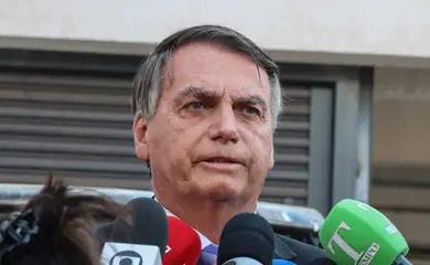Defesa de Bolsonaro pede ao Supremo que passaporte seja devolvido Defesa de Bolsonaro pede ao Supremo que passaporte seja devolvido