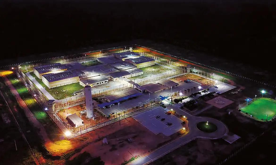 Lewandowski afasta direção de presídio de Mossoró e ordena intervenção Lewandowski afasta direção de presídio de Mossoró e ordena intervenção