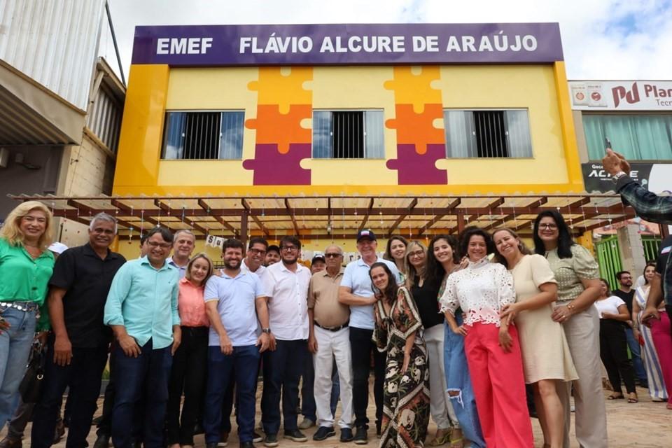 Governo do ES inaugura obras e anuncia novos investimentos em Ibatiba Governo do ES inaugura obras e anuncia novos investimentos em Ibatiba