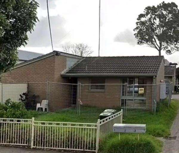 Idosa de 70 anos dorme ao lado de esqueleto de irmão, ratos e gambás por 5 anos