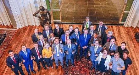 Lula libera pagamento de R$ 20,5 bilhões em emendas no primeiro semestre após encontro com parlamentares Lula libera pagamento de R$ 20,5 bilhões em emendas no primeiro semestre após encontro com parlamentares