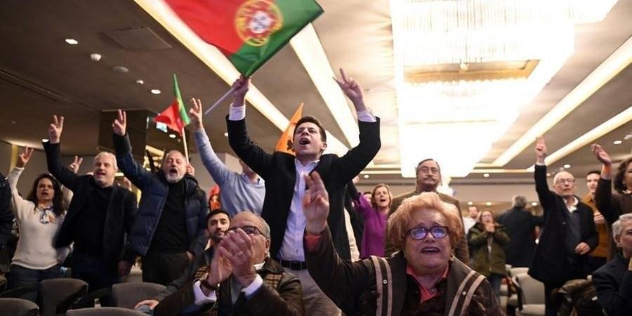 Oposição de centro-direita vence eleição e extrema-direita cresce em Portugal