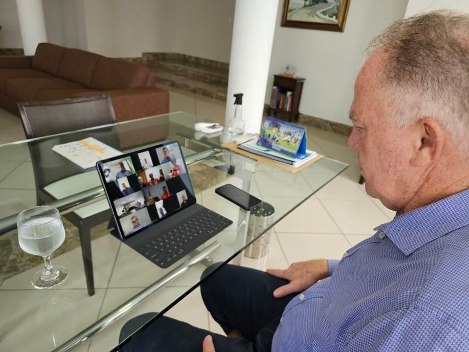 Casagrande coordena reunião sobre ações de recuperação dos municípios atingidos pela chuva