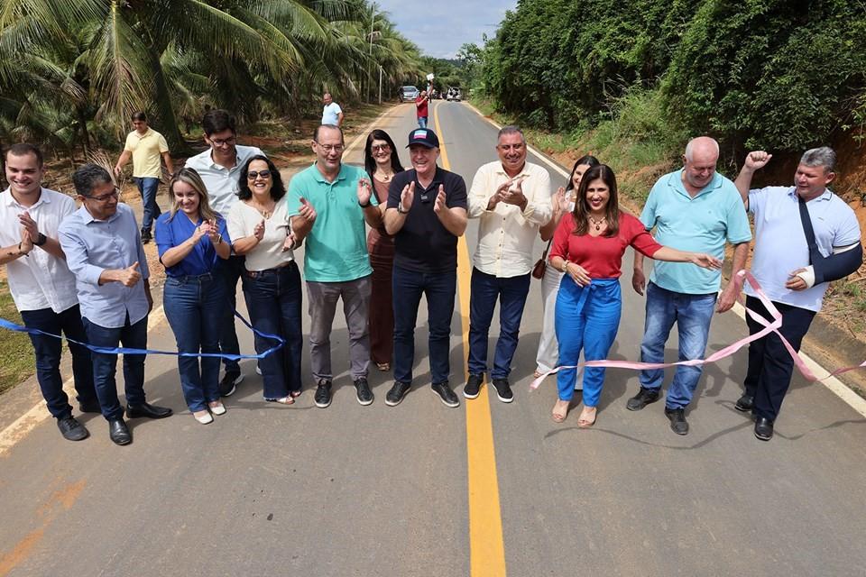 Governador do ES inaugura obras e autoriza novos investimentos em Vila Valério Governador do ES inaugura obras e autoriza novos investimentos em Vila Valério